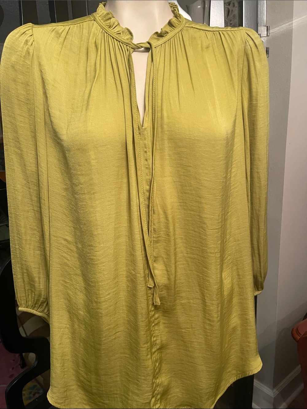 Rachel Zoe Yellow-Green Long Sleeve Tie-Neck Tunic
